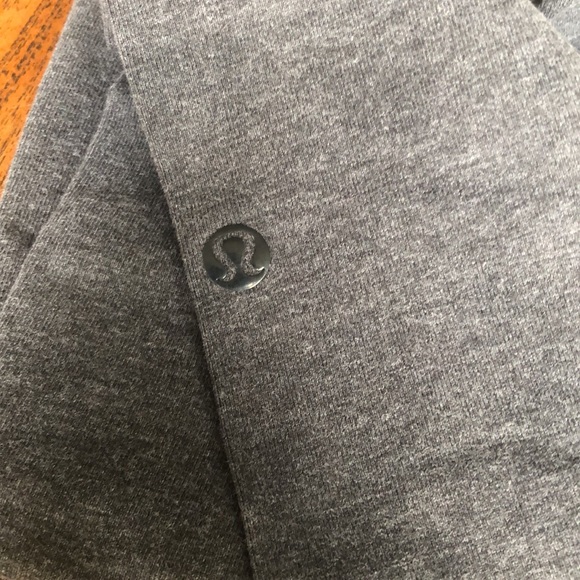 grey lululemeon leggings - Picture 3 of 3